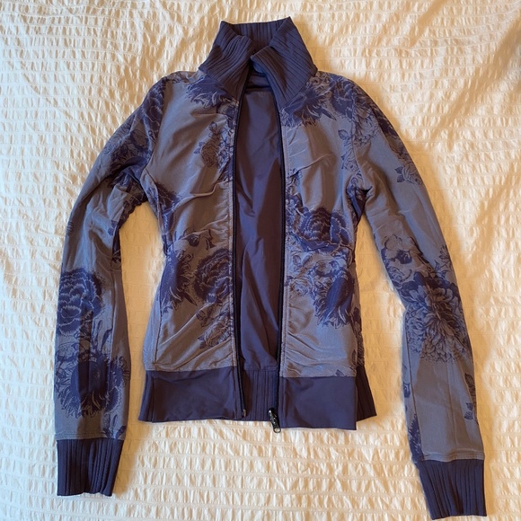 Lululemon Reversible Jacket - Picture 1 of 16